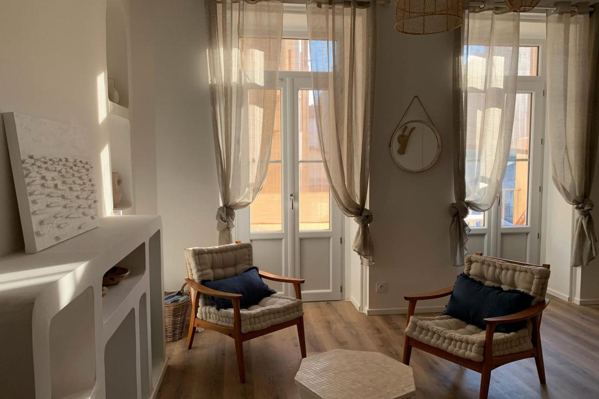 Hébergement de vacances Le Boheme - Center Balcony And Air Conditioning!